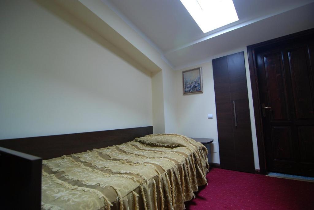 Pensiunea Italiana Brasov Bilik gambar