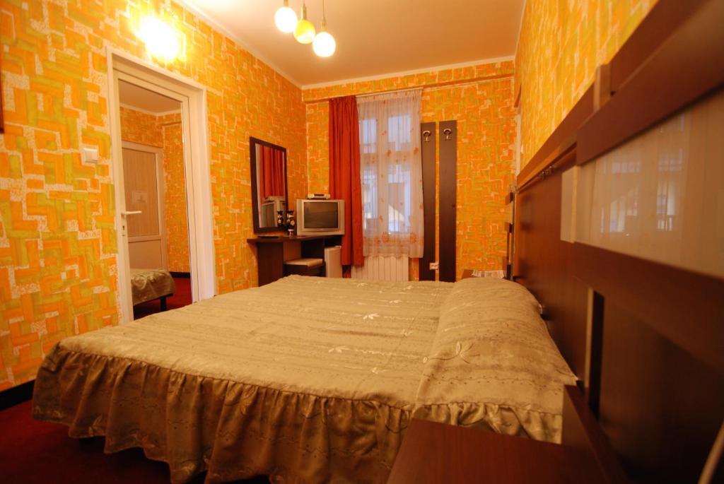 Pensiunea Italiana Brasov Luaran gambar